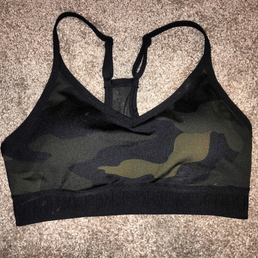VS Pink Ultimate Sports Bra